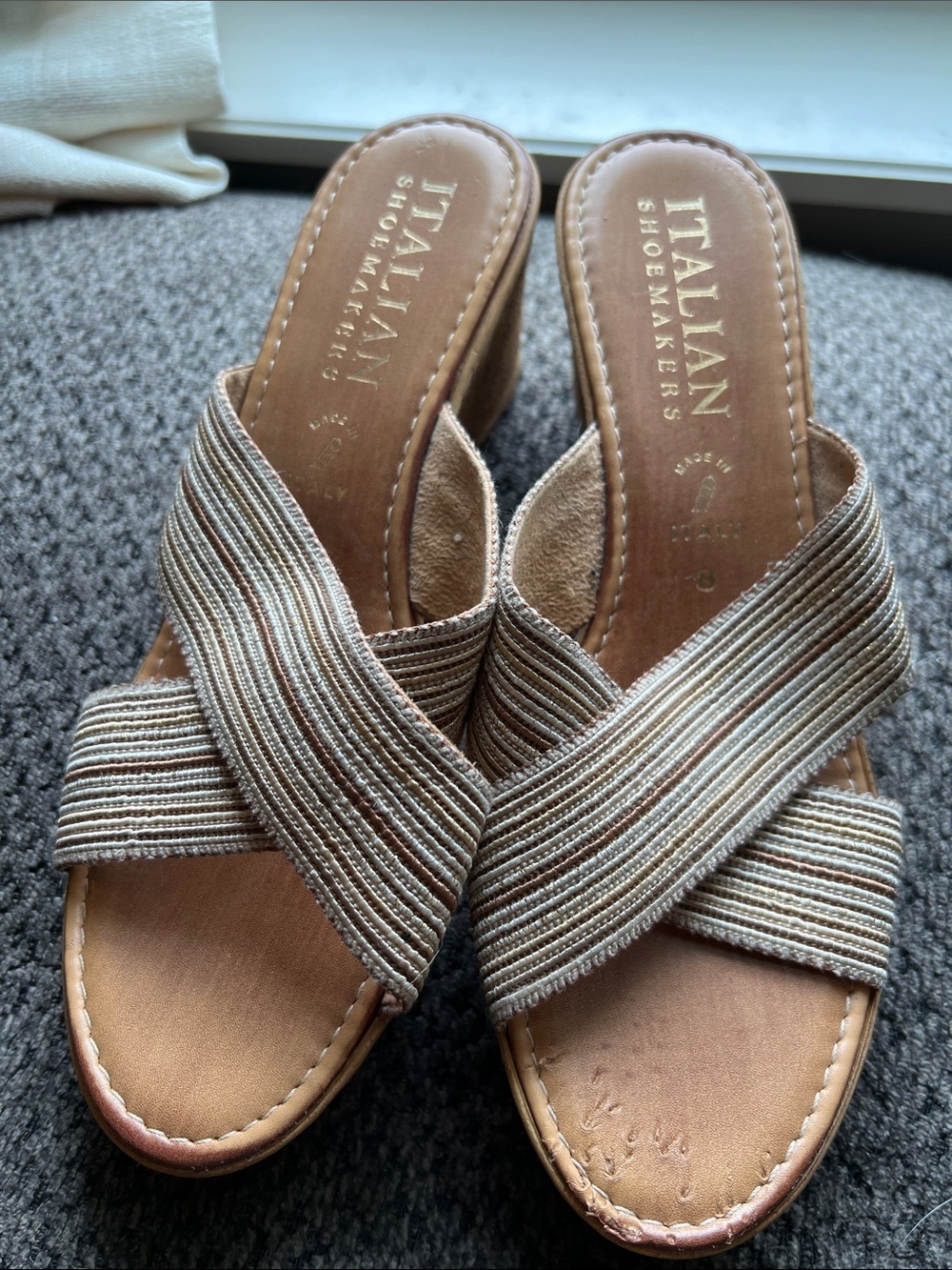 Italian Shoemakers Beige/Brown Cross-Band Wedge Mules Sz 8